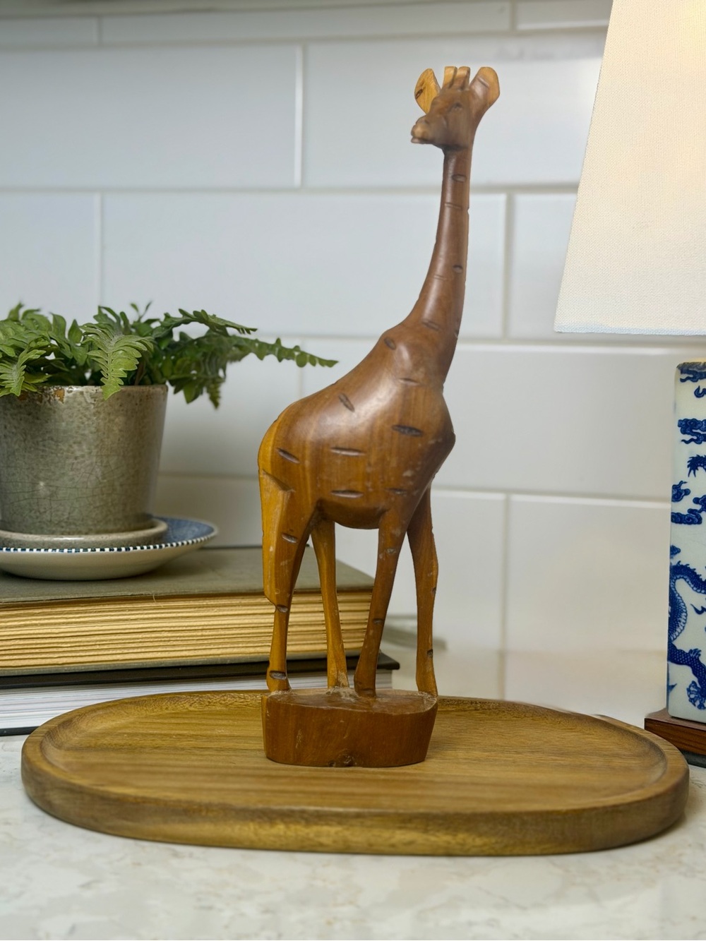 Handcrafted Brown Wooden Giraffe Sculpture - Decorative Home Art